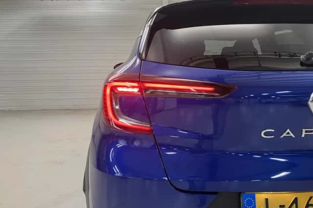 Renault Captur (2021) thumbnail 29