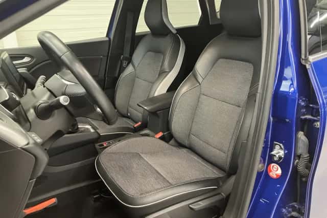 Renault Captur (2021) thumbnail 7
