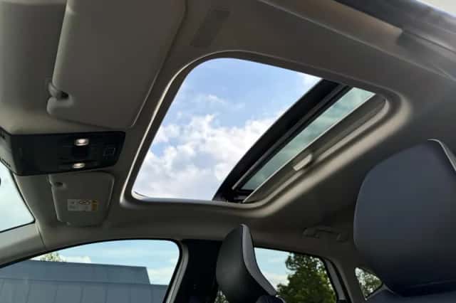 Renault Captur (2020) thumbnail 6