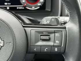 Nissan Qashqai (2023) thumbnail 13