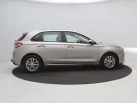Hyundai i30 (2019) thumbnail 14
