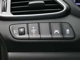 Hyundai i30 (2019) thumbnail 31