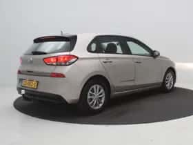 Hyundai i30 (2019) thumbnail 6