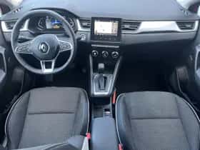 Renault Captur (2023) thumbnail 5