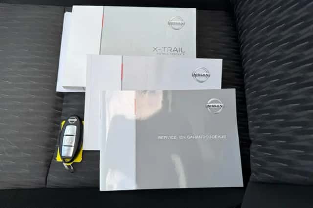 Nissan X-Trail (2021) thumbnail 5