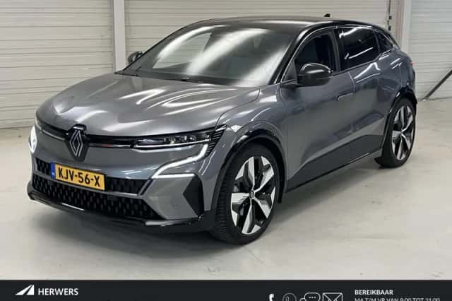 Renault Mégane E-Tech (2023) thumbnail 1
