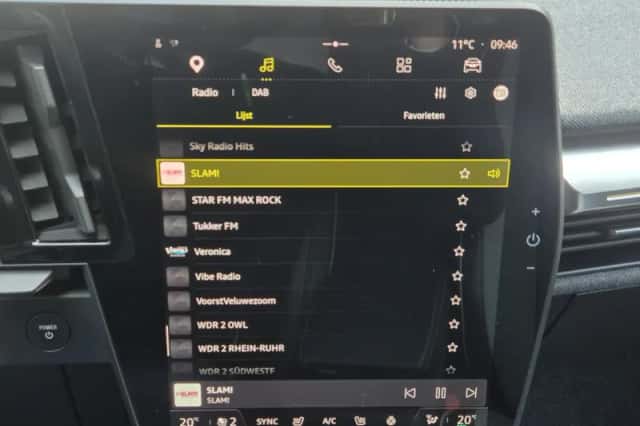 Renault Mégane E-Tech (2023) thumbnail 36