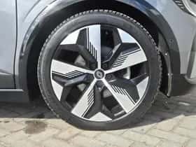 Renault Mégane E-Tech (2023) thumbnail 47