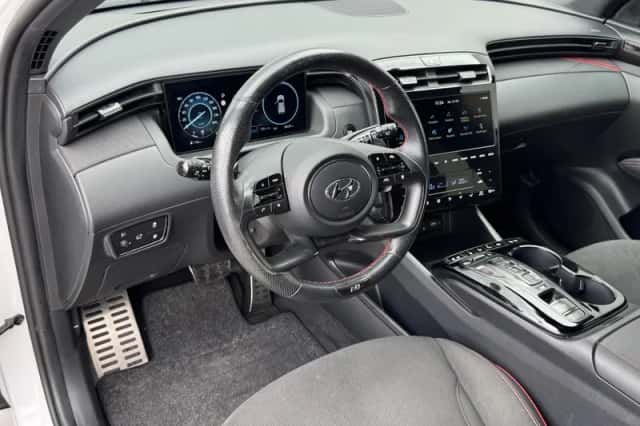 Hyundai Tucson (2023) thumbnail 22