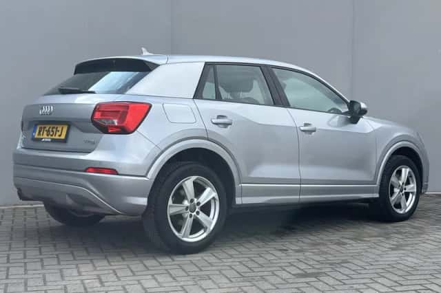 Audi Q2 (2017) thumbnail 3