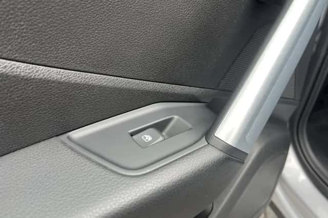 Audi Q2 (2017) thumbnail 27