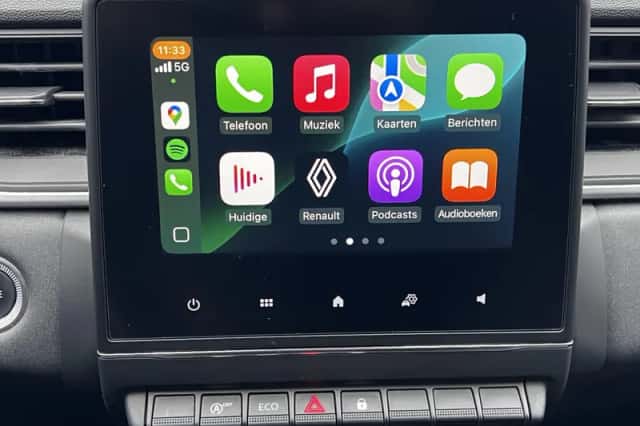 Renault Captur (2023) thumbnail 7