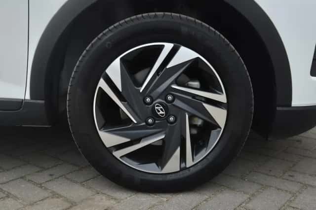 Hyundai Bayon (2025) thumbnail 36