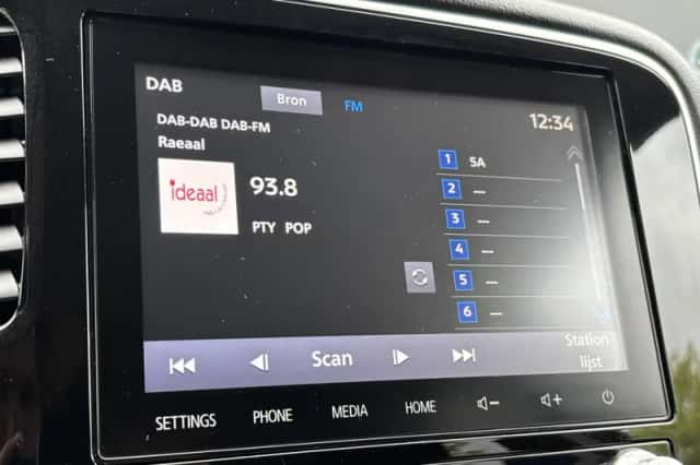 Mitsubishi Outlander (2021) thumbnail 9