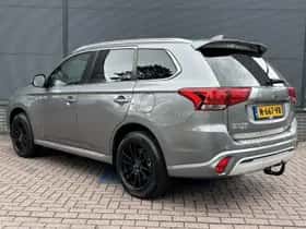 Mitsubishi Outlander (2021) thumbnail 9
