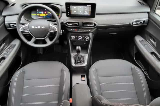 Dacia Jogger (2025) thumbnail 2