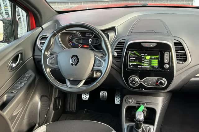 Renault Captur (2018) thumbnail 24