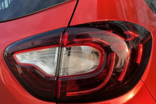 Renault Captur (2018) thumbnail 34
