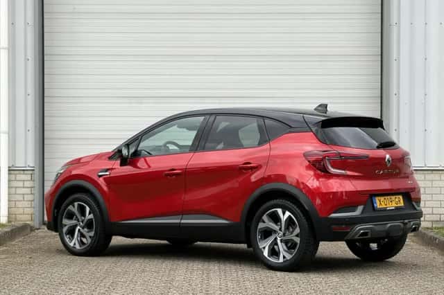 Renault Captur (2023) thumbnail 18