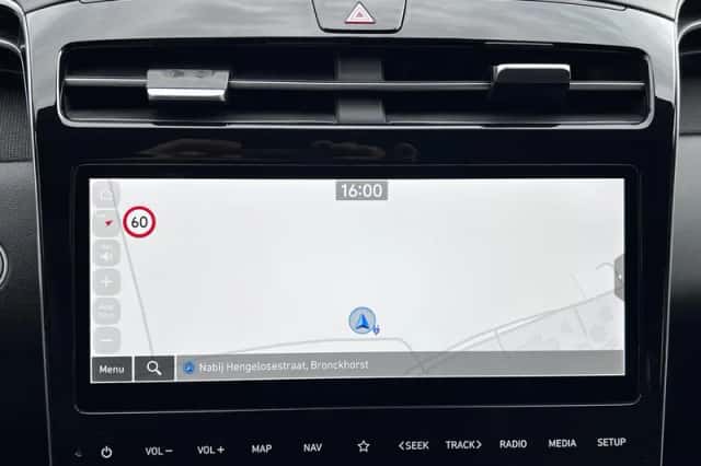 Hyundai Tucson (2022) thumbnail 4
