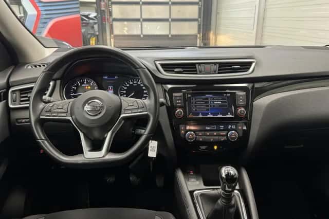 Nissan Qashqai (2021) thumbnail 2