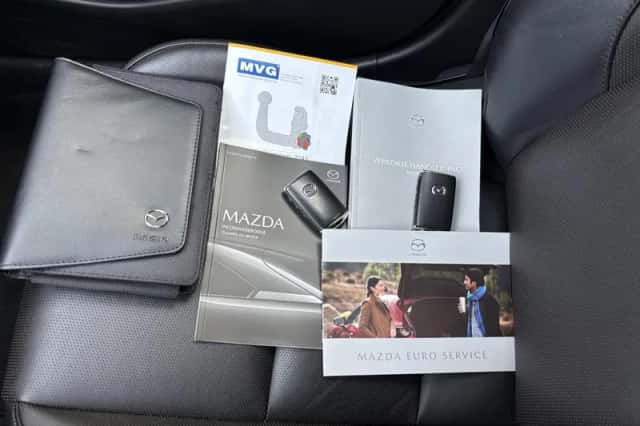 Mazda 3 (2024) thumbnail 4