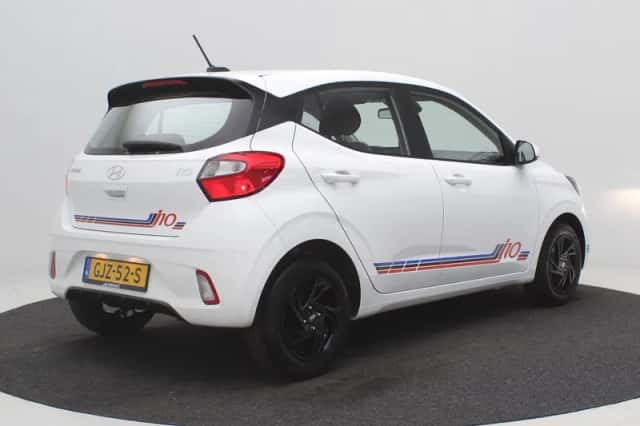 Hyundai i10 (2024) thumbnail 3