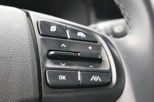 Hyundai i10 (2024) thumbnail 25