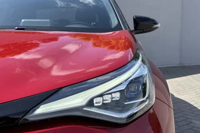 Toyota C-HR (2021) thumbnail 15