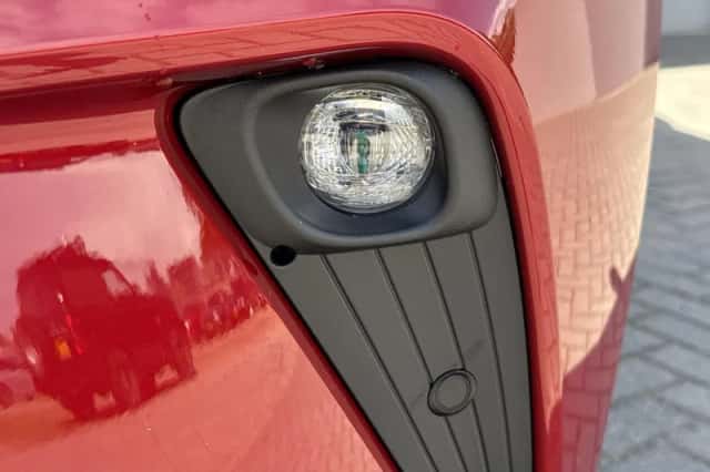 Toyota C-HR (2021) thumbnail 28