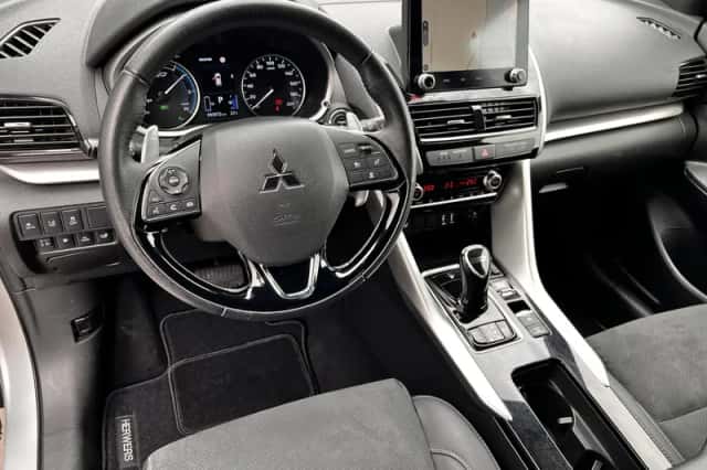 Mitsubishi Eclipse Cross (2023) thumbnail 16