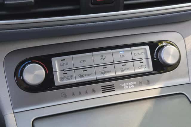 Hyundai Kona (2021) thumbnail 33