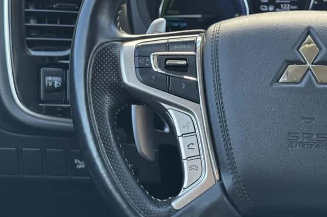 Mitsubishi Outlander (2021) thumbnail 35