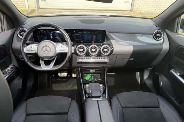 Mercedes-Benz GLA-Klasse (2020) thumbnail 2