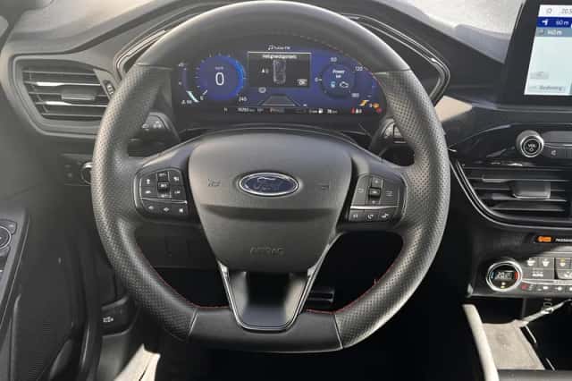 Ford Kuga (2022) thumbnail 13