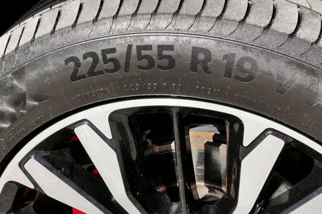 Ford Kuga (2022) thumbnail 49