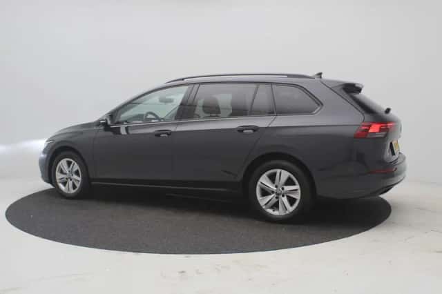 Volkswagen Golf (2021) thumbnail 10