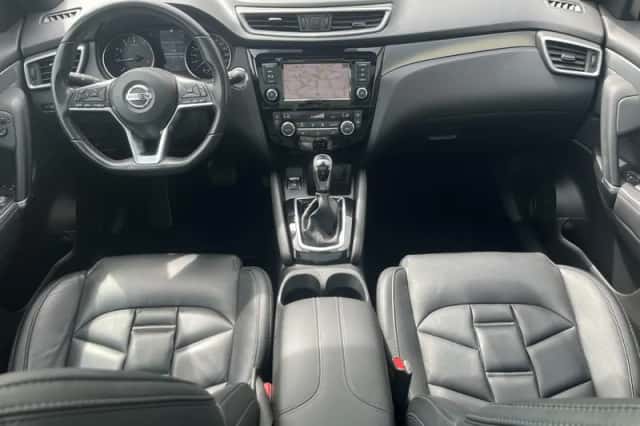 Nissan Qashqai (2019) thumbnail 2