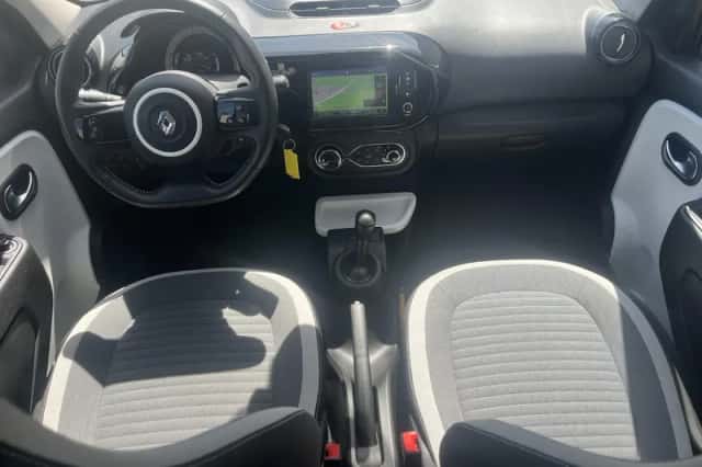 Renault Twingo (2017) thumbnail 2