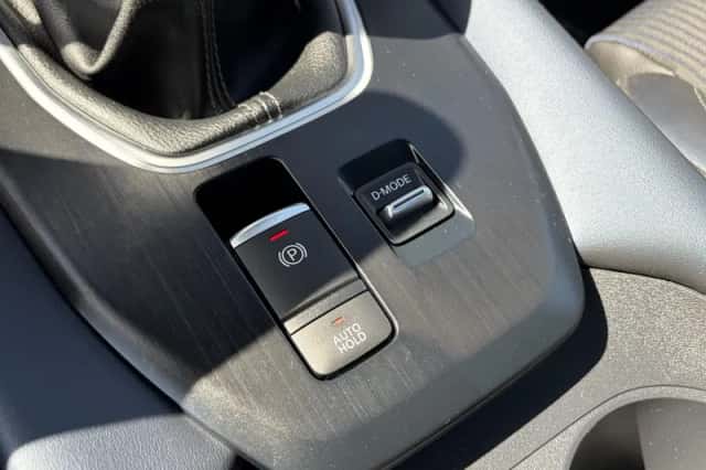Nissan Qashqai (2023) thumbnail 24