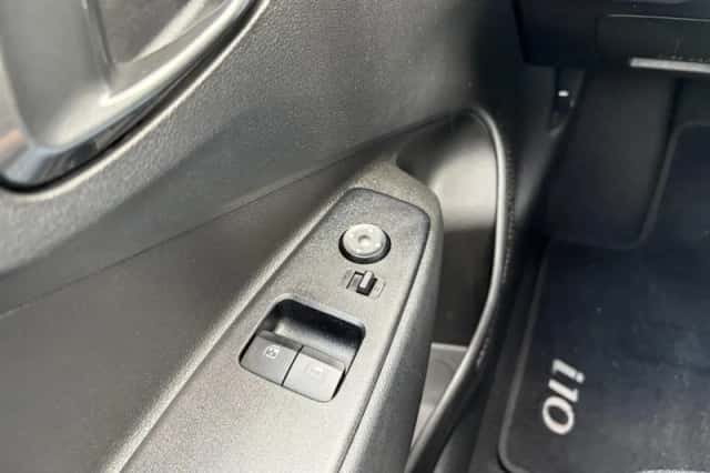 Hyundai i10 (2023) thumbnail 13