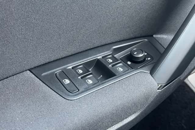 Volkswagen Tiguan (2020) thumbnail 25