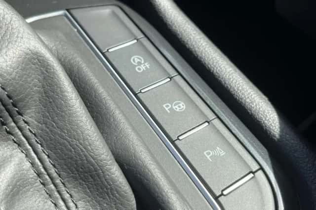 Volkswagen Tiguan (2020) thumbnail 35