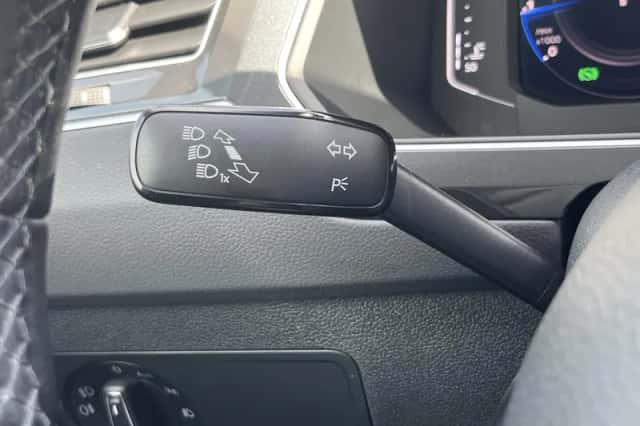 Volkswagen Tiguan (2020) thumbnail 36