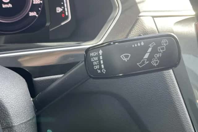 Volkswagen Tiguan (2020) thumbnail 37