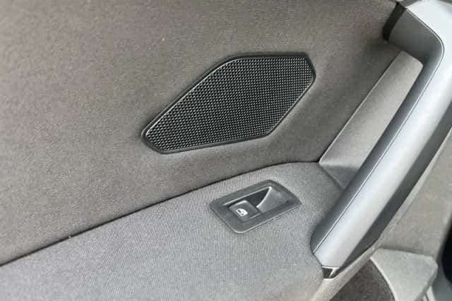 Volkswagen Tiguan (2020) thumbnail 46