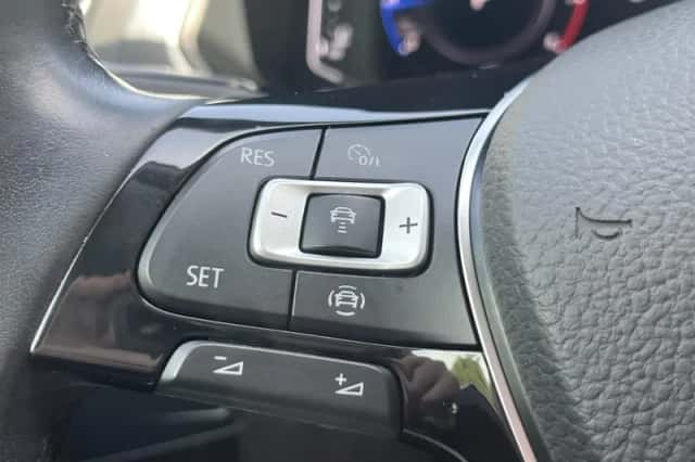 Volkswagen Tiguan (2020) thumbnail 10