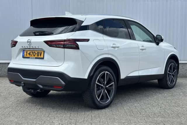 Nissan Qashqai (2023) thumbnail 3