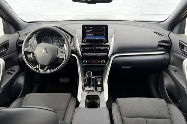 Mitsubishi Eclipse Cross (2025) thumbnail 2