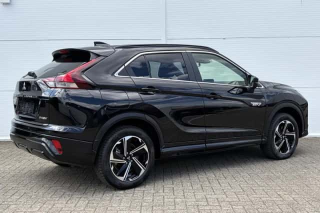 Mitsubishi Eclipse Cross (2025) thumbnail 3